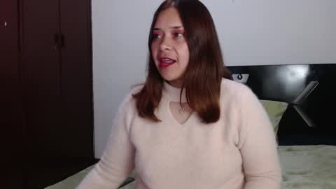 Snapshot of paula_anderson chatting on 02-26-26, 07:18 PAULA online show from 02-26-26, 07:18