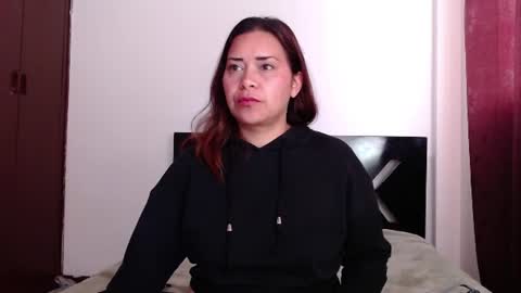 Snapshot of paula_anderson chatting on 07-22-26, 04:32 PAULA online show from 07-22-26, 04:32