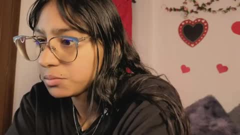 Snapshot of paulacutexs chatting on 05-05-26, 05:26 Paula online show from 05-05-26, 05:26