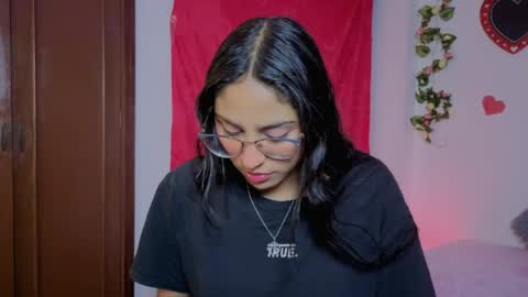 Snapshot of paulacutexs chatting on 05-26-26, 03:35 Paula online show from 05-26-26, 03:35