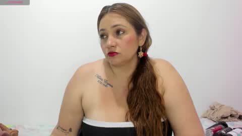 Snapshot of paulaharrison chatting on 10-04-25, 03:10 paulaharrison online show from 10-04-25, 03:10