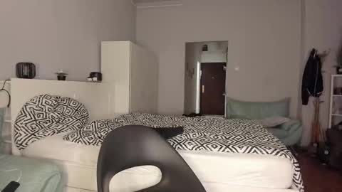 paulblack021 online show from 11-19-25, 07:58