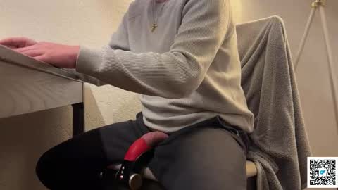 Snapshot of paulchen234xxx chatting on 01-06-26, 06:17 toni-paul online show from 01-06-26, 06:17