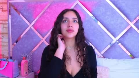Snapshot of paulette_dupont_ chatting on 05-03-26, 03:23 paulette_dupont_ online show from 05-03-26, 03:23