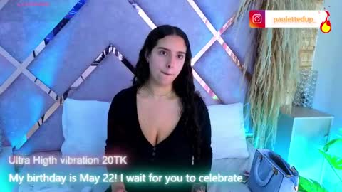 Snapshot of paulette_dupont_ chatting on 05-18-26, 02:07 paulette_dupont_ online show from 05-18-26, 02:07