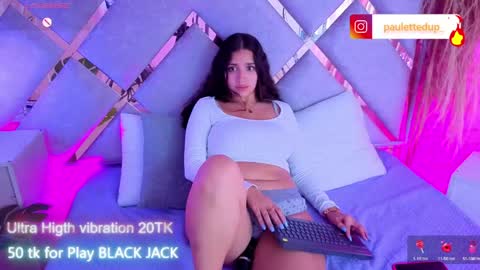 Snapshot of paulette_dupont_ chatting on 06-06-26, 02:38 paulette_dupont_ online show from 06-06-26, 02:38