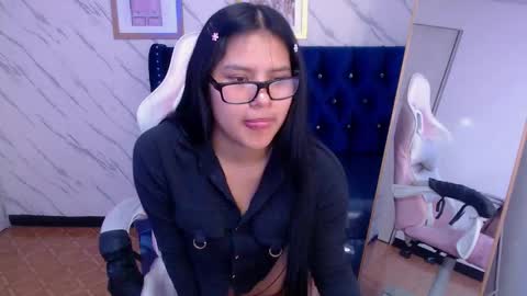 Live 800am 200pm COLOMBIAN HOUR online show from 02-21-25, 04:26