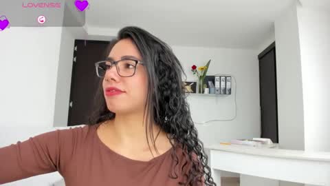 Snapshot of paulina_dossantos chatting on 02-24-26, 06:17 paulina online show from 02-24-26, 06:17