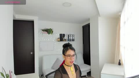 paulina online show from 06-13-26, 07:01
