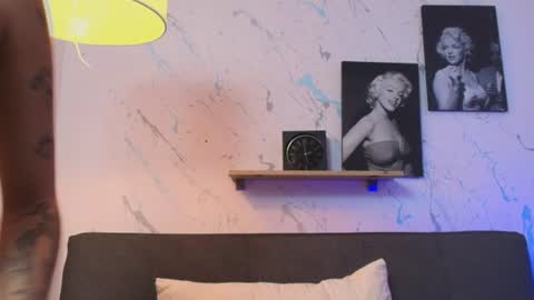 Snapshot of paulina_lopezz chatting on 06-17-26, 05:10 PAULINA online show from 06-17-26, 05:10