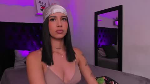 Snapshot of paulina_lopezz chatting on 07-22-26, 06:38 PAULINA online show from 07-22-26, 06:38