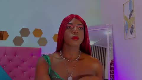Snapshot of paulina_sodi chatting on 06-18-26, 07:29 Paulina online show from 06-18-26, 07:29