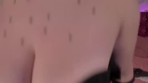 Snapshot of paulinabelen21 chatting on 11-01-25, 04:14 paulinabelen21 online show from 11-01-25, 04:14