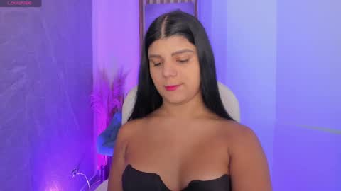 Snapshot of paulinabelle chatting on 05-11-26, 01:39 Paulina Belle online show from 05-11-26, 01:39