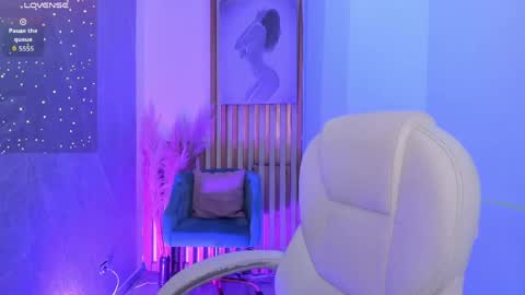 Snapshot of paulinabelle chatting on 05-29-26, 05:55 Paulina Belle online show from 05-29-26, 05:55