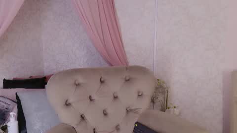 Paulina online show from 07-21-26, 12:18