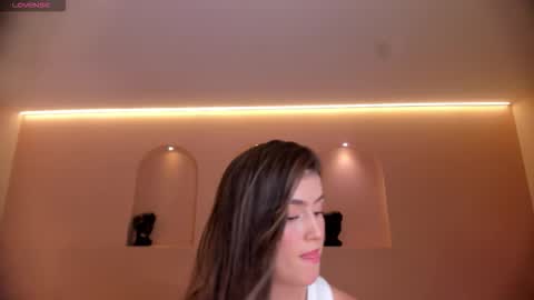 Paulina Santos  online show from 12-04-25, 07:44