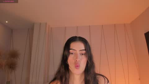 Paulina Santos  online show from 03-24-26, 07:19