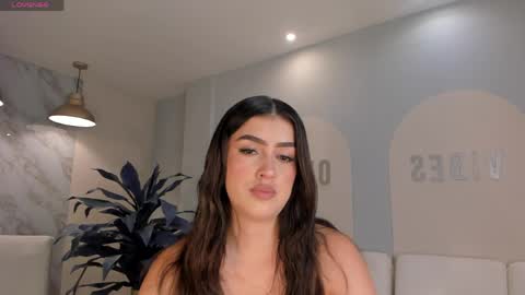 Paulina Santos  online show from 04-21-26, 07:06