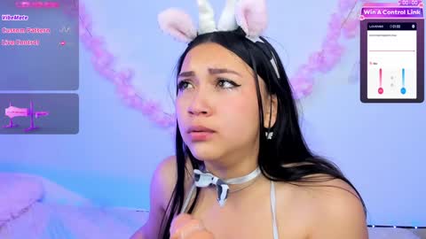 Snapshot of pauline_golden1 chatting on 01-05-25, 04:58 Pauline online show from 01-05-25, 04:58