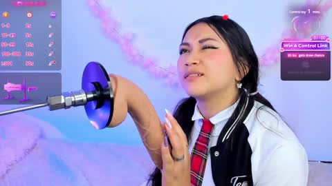 Snapshot of pauline_golden1 chatting on 01-06-25, 05:30 Pauline online show from 01-06-25, 05:30