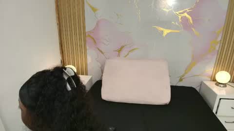 Pauline Kosh online show from 06-15-26, 08:00