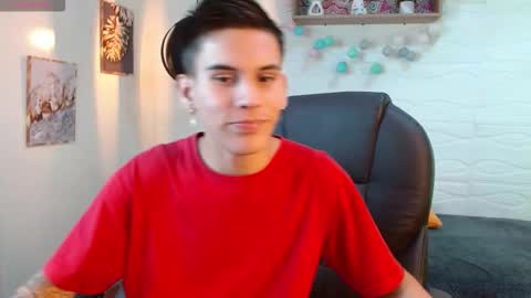 Snapshot of paullcb chatting on 02-27-26, 04:01 paull online show from 02-27-26, 04:01