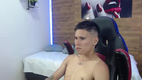 Snapshot of paullcb chatting on 03-05-26, 05:03 paull online show from 03-05-26, 05:03