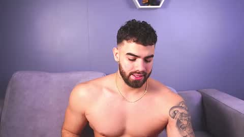 Snapshot of paulphoenix_ chatting on 10-30-25, 07:36 Paul Phoenix online show from 10-30-25, 07:36