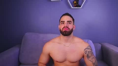 Snapshot of paulphoenix_ chatting on 11-07-25, 06:19 Paul Phoenix online show from 11-07-25, 06:19