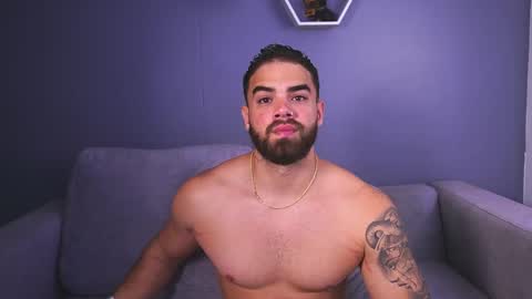 Snapshot of paulphoenix_ chatting on 11-20-25, 07:35 Paul Phoenix online show from 11-20-25, 07:35