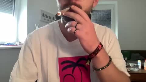 love bush online show from 10-05-25, 09:51