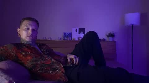 Paul Velvet online show from 11-10-25, 01:54