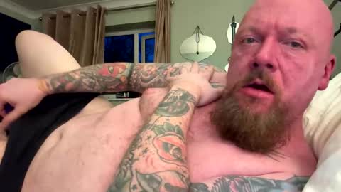 Snapshot of paulyb445 chatting on 12-14-25, 04:23 paulyb445 online show from 12-14-25, 04:23