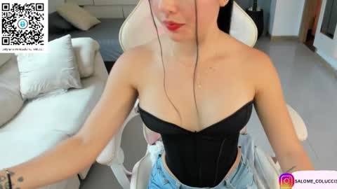 Snapshot of pavlovacoluccii_ chatting on 06-19-26, 06:34 Suscribe to onlyfans online show from 06-19-26, 06:34