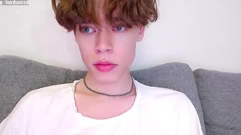 Snapshot of pawclaw chatting on 11-26-25, 09:38 pawclaw online show from 11-26-25, 09:38