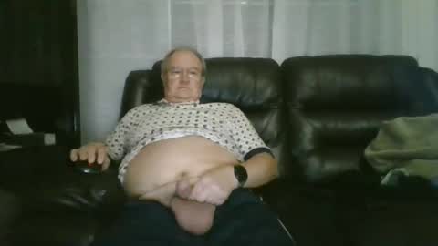 Snapshot of pawelek50 chatting on 02-11-26, 07:46 pawelek online show from 02-11-26, 07:46