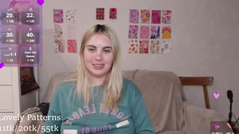 Allisses online show from 12-22-24, 02:27