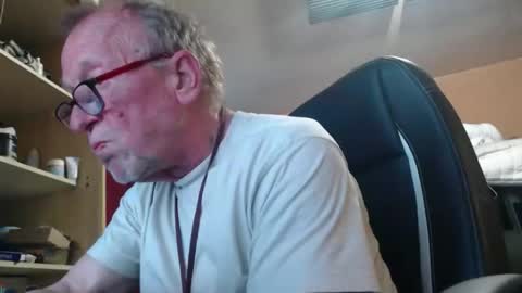 pc8474408 online show from 04-14-26, 06:03