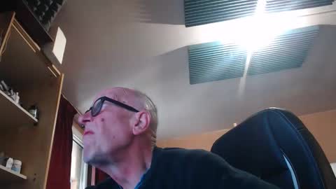 pc8474408 online show from 04-18-26, 09:13