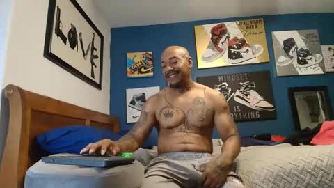 Phenomenal online show from 11-24-25, 02:33