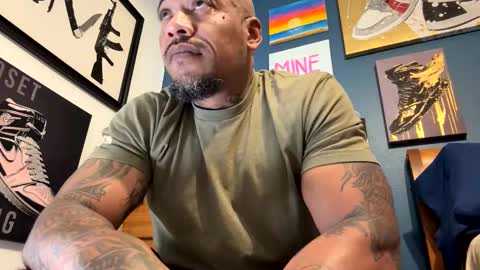 Phenomenal online show from 04-20-26, 12:02