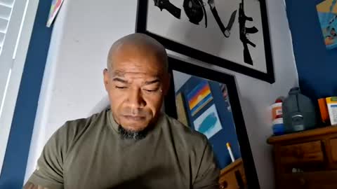 Snapshot of pcuddy3 chatting on 06-22-26, 01:19 Phenomenal online show from 06-22-26, 01:19