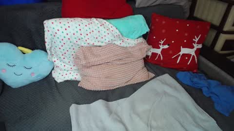 FOUNTAIN SQUIRT online show from 12-25-24, 07:57