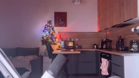 Sandra  Next Stream  pm MSK 5 pm UTC1pm EDT online show from 01-10-26, 06:20