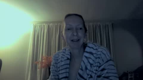 Snapshot of peacelovesexwine chatting on 01-05-26, 11:19 Peace online show from 01-05-26, 11:19