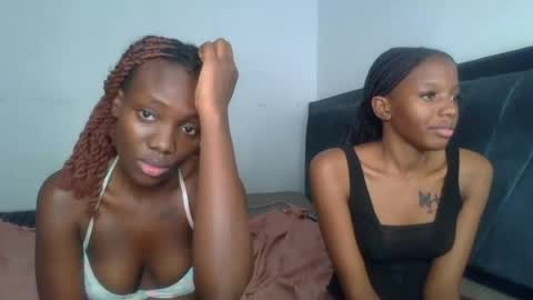 Snapshot of peach_ebonny chatting on 06-17-26, 09:45 peach_ebonny online show from 06-17-26, 09:45
