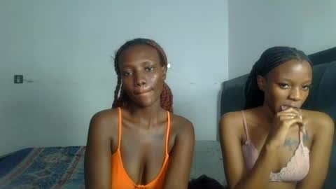 Snapshot of peach_ebonny chatting on 06-23-26, 06:50 peach_ebonny online show from 06-23-26, 06:50