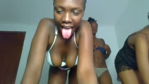 Snapshot of peach_ebonny chatting on 06-29-26, 10:15 peach_ebonny online show from 06-29-26, 10:15