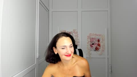 Christina online show from 07-10-26, 05:34